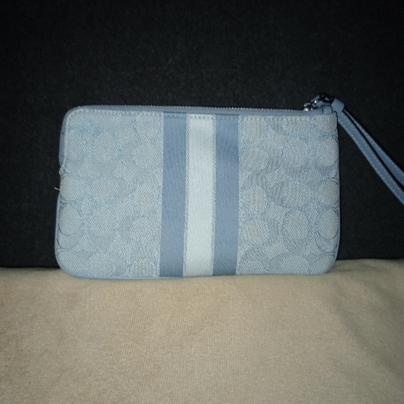 SOLD Coach Dempsey Large Corner Zip wristlet With Patch and Stripe - Picture 8 of 10